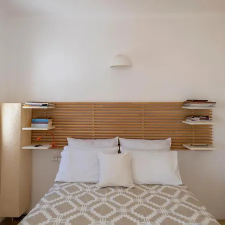 Beautiful With Sea View In Paros